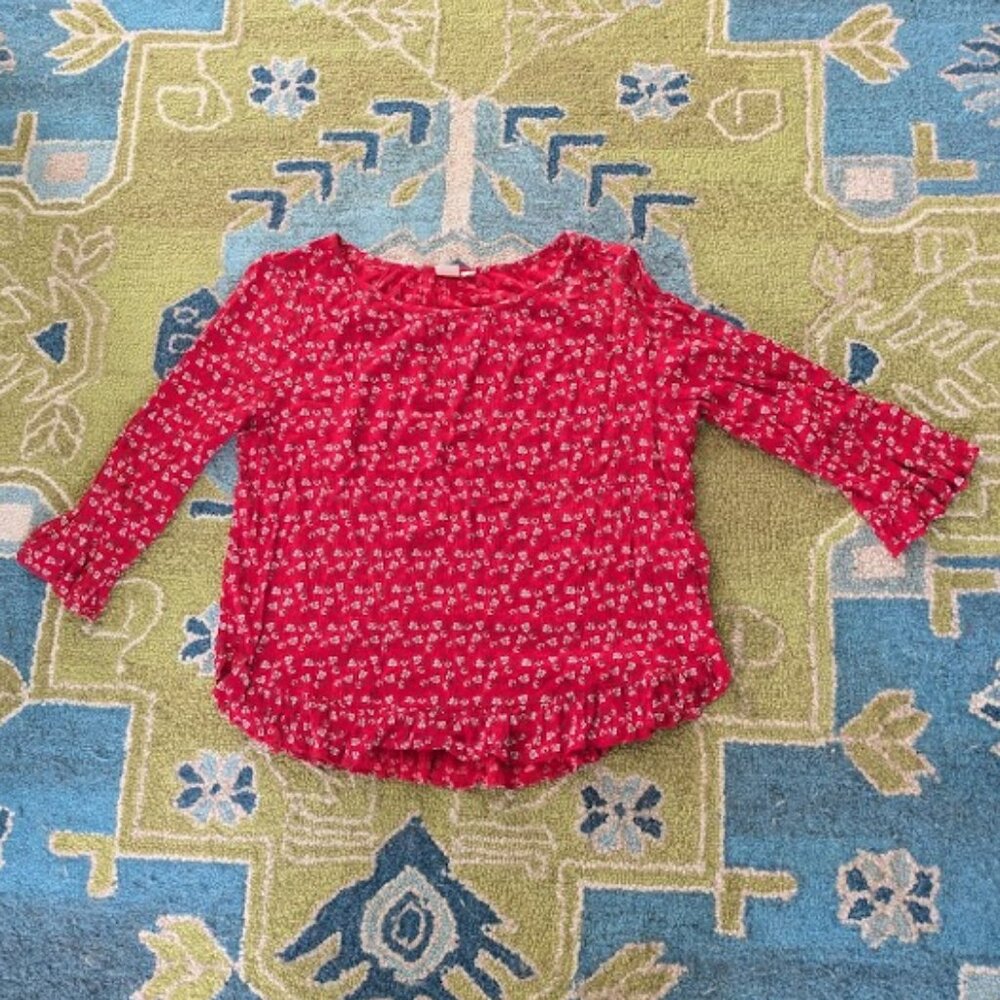GAP Women Size M Top Blouse Red Floral Ruffle Edge 100% Rayon 3/4 Sleeve